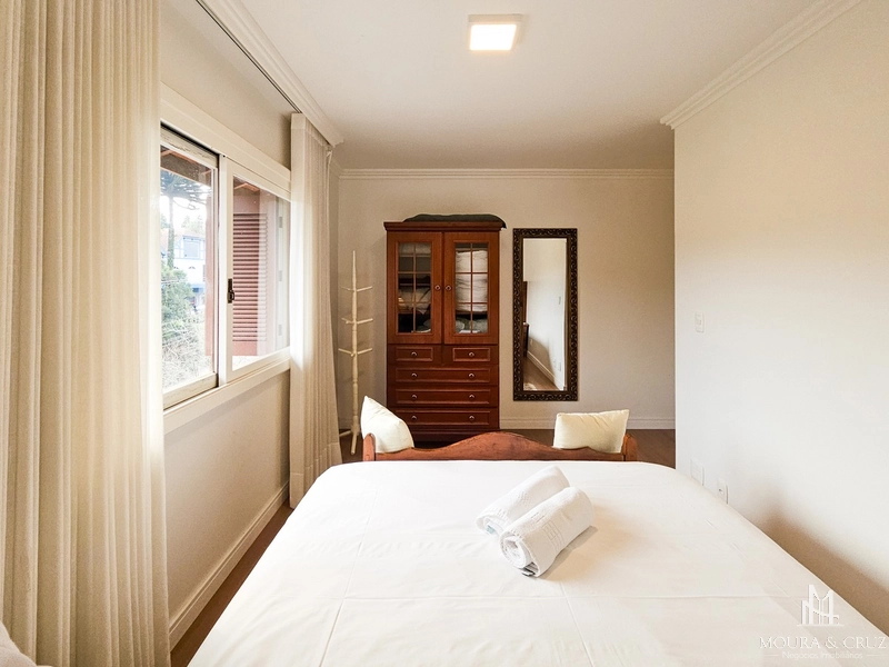 Apartamento Cobertura Duplex 3 quartos mobiliado no centro de Gramado: 12ª foto da galeria de imagens do imóvel