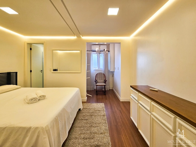 Apartamento Cobertura Duplex 3 quartos mobiliado no centro de Gramado: 8ª foto da galeria de imagens do imóvel