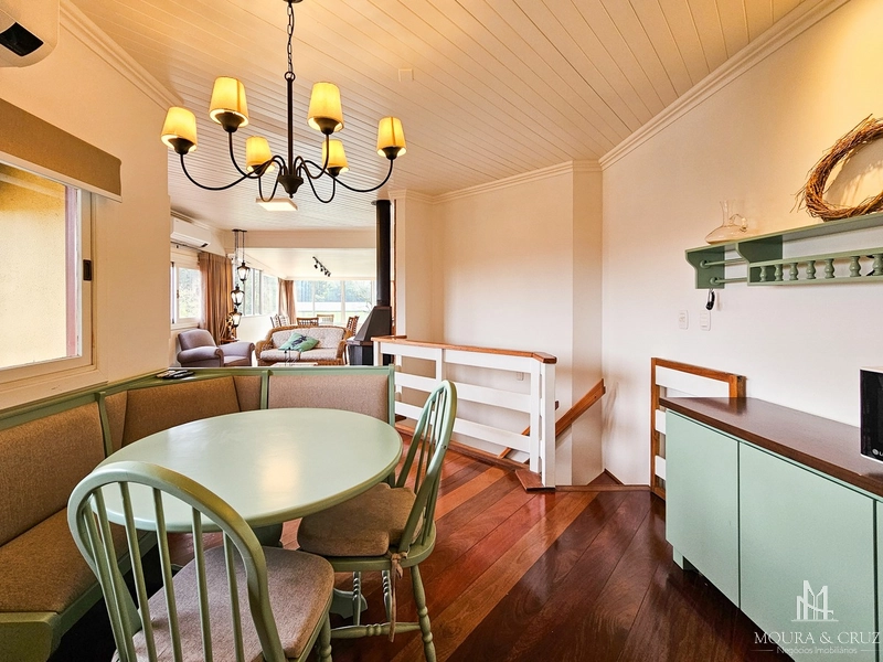 Apartamento Cobertura Duplex 3 quartos mobiliado no centro de Gramado: 19ª foto da galeria de imagens do imóvel