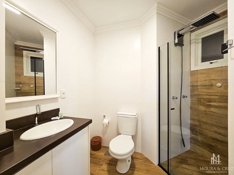 Apartamento Cobertura Duplex 3 quartos mobiliado no centro de Gramado: 13ª foto da galeria de imagens do imóvel