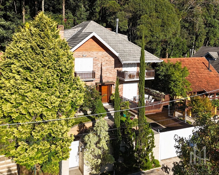 Casa 3 quartos no Condomínio Vale do Bosque em Gramado: 2ª foto da galeria de imagens do imóvel