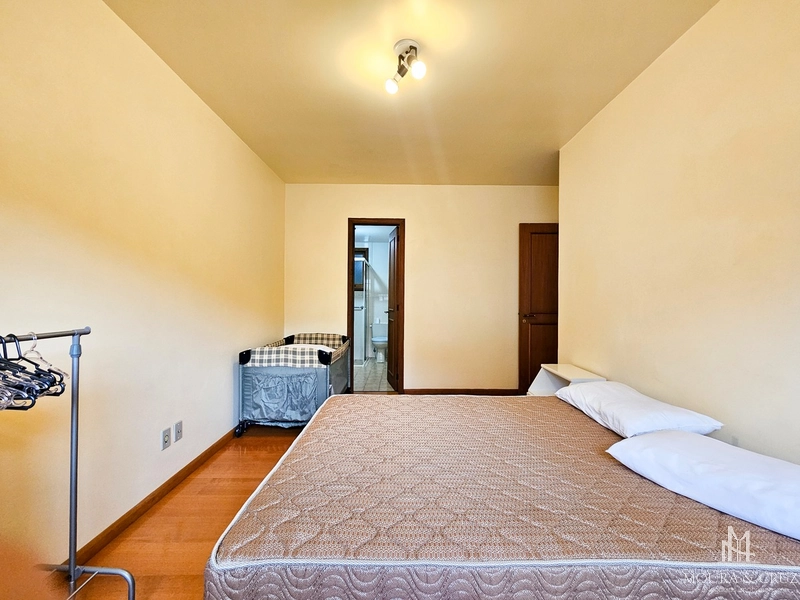 Apartamento 3 quartos mobiliado no Centro de Gramado: 4ª foto da galeria de imagens do imóvel