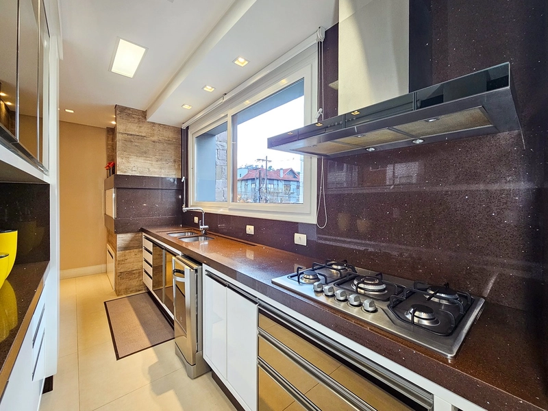 Apartamento 3 quartos mobiliado no Centro de Gramado: 16ª foto da galeria de imagens do imóvel