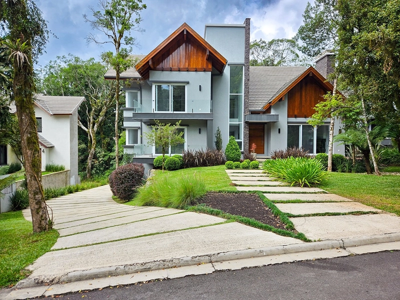 Casa 4 quartos no Cond. O Bosque em Gramado: 1ª foto da galeria de imagens do imóvel