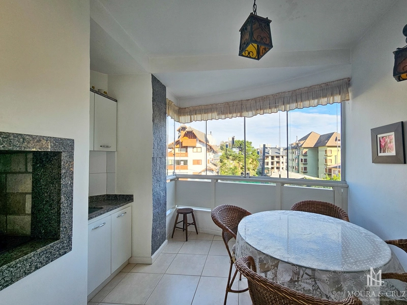 Apartamento 2 quartos mobiliado no Centro de Gramado: 3ª foto da galeria de imagens do imóvel