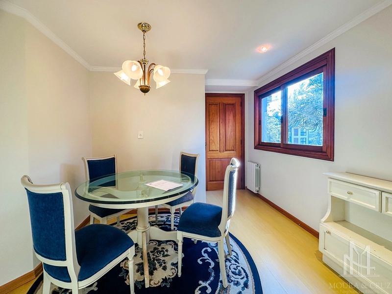 Apartamento 2 quartos semi mobiliado em Gramado: 3ª foto da galeria de imagens do imóvel
