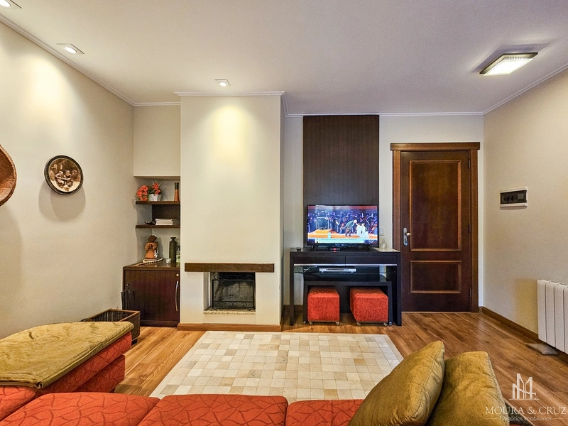 Apartamento 2 quartos mobiliado no Knorr Ville em Gramado: 2ª foto da galeria de imagens do imóvel