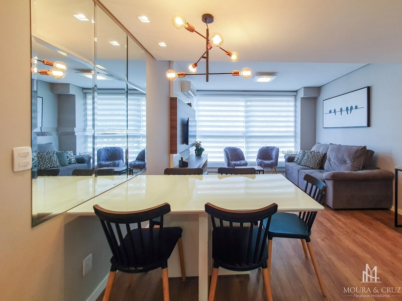 Apartamento mobiliado 2 quartos no bairro Avenida Central em Gramado: 2ª foto da galeria de imagens do imóvel