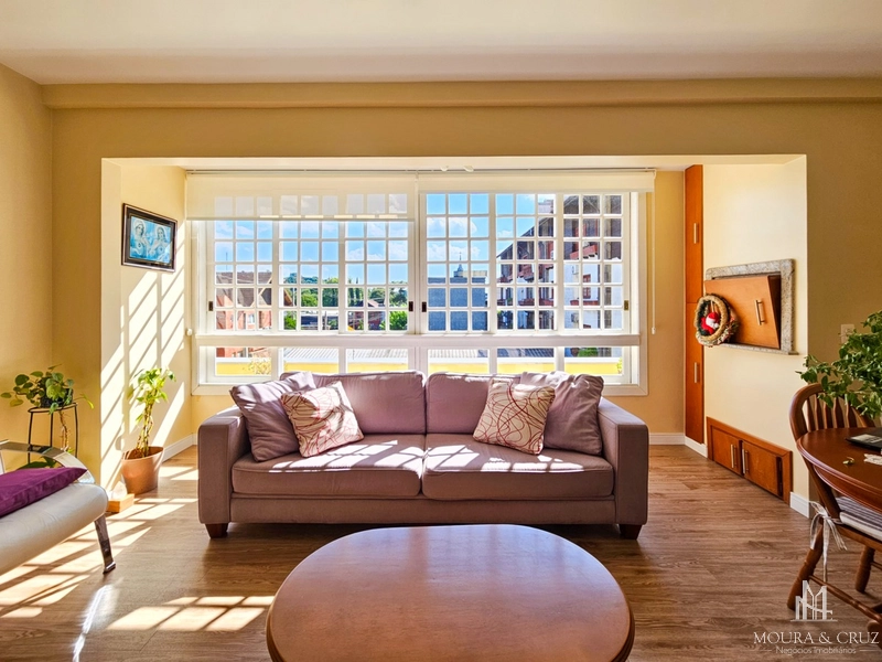 Apartamento 3 quartos mobiliado no Centro de Gramado: 3ª foto da galeria de imagens do imóvel