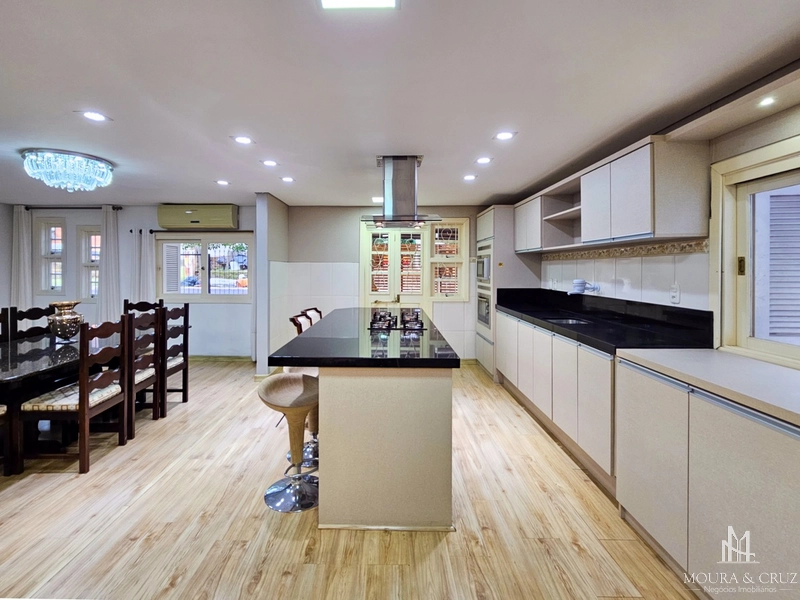 Casa com 3 quartos em Gramado: 9ª foto da galeria de imagens do imóvel