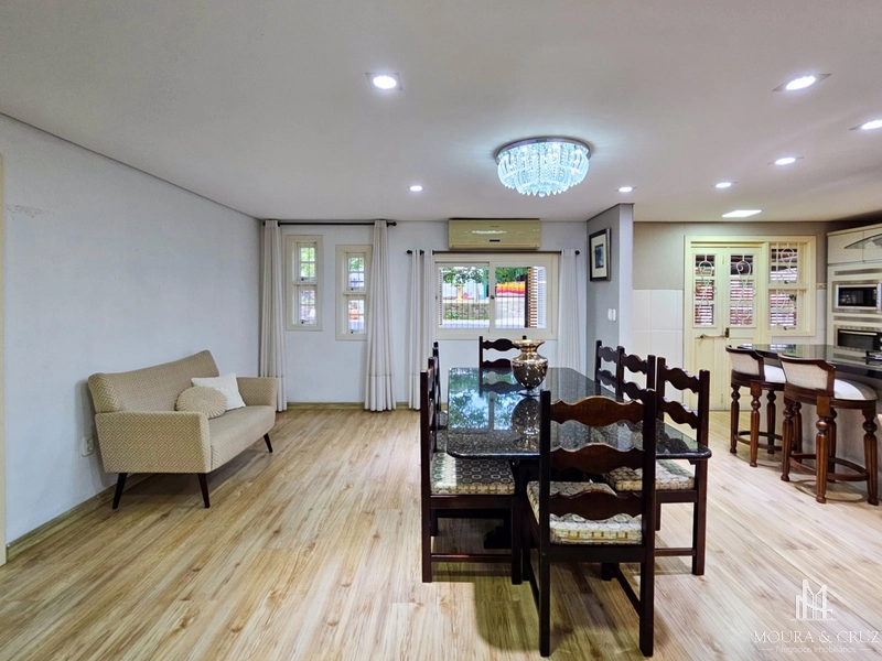 Casa com 3 quartos em Gramado: 5ª foto da galeria de imagens do imóvel