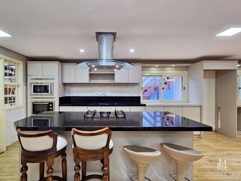 Casa com 3 quartos em Gramado: 8ª foto da galeria de imagens do imóvel