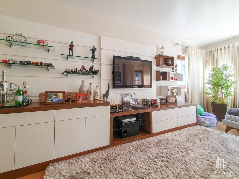 Apartamento 3 quartos mobiliado no Centro de Gramado: 2ª foto da galeria de imagens do imóvel