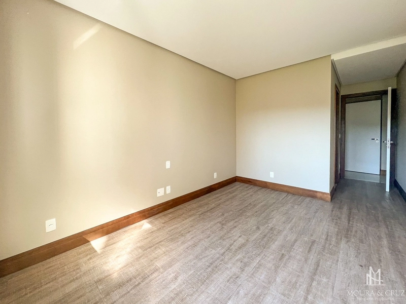 Apartamento 3 quartos no Centro de Gramado: 3ª foto da galeria de imagens do imóvel