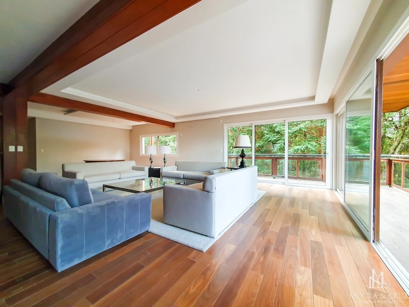 Apartamento semi mobiliado 3 suítes no Centro de Gramado: 2ª foto da galeria de imagens do imóvel