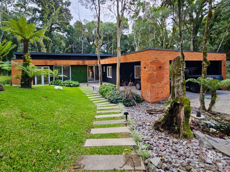 Casa 4 quartos no Condomínio O Bosque em Gramado: 1ª foto da galeria de imagens do imóvel