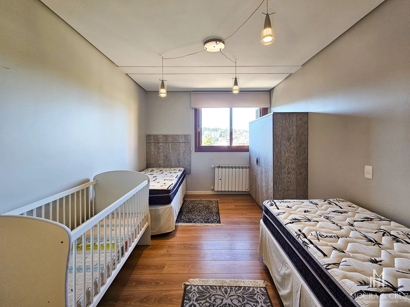 Apartamento 4 quartos mobiliado no Centro de Gramado: 16ª foto da galeria de imagens do imóvel