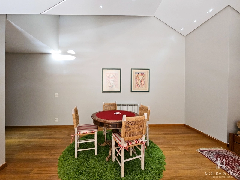 Apartamento 4 quartos mobiliado no Centro de Gramado: 30ª foto da galeria de imagens do imóvel