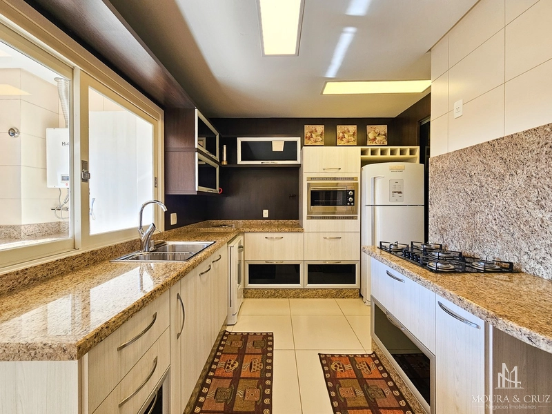 Apartamento 4 quartos mobiliado no Centro de Gramado: 10ª foto da galeria de imagens do imóvel