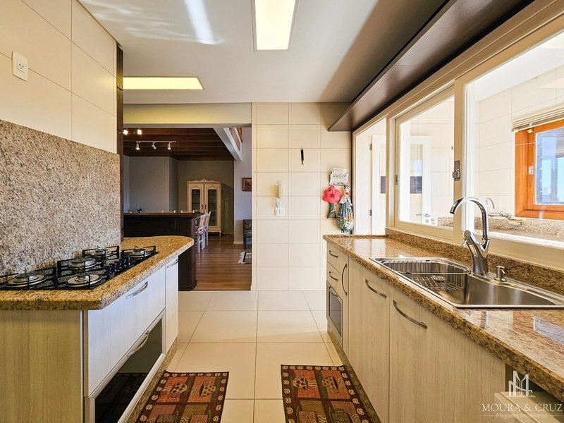 Apartamento 4 quartos mobiliado no Centro de Gramado: 11ª foto da galeria de imagens do imóvel