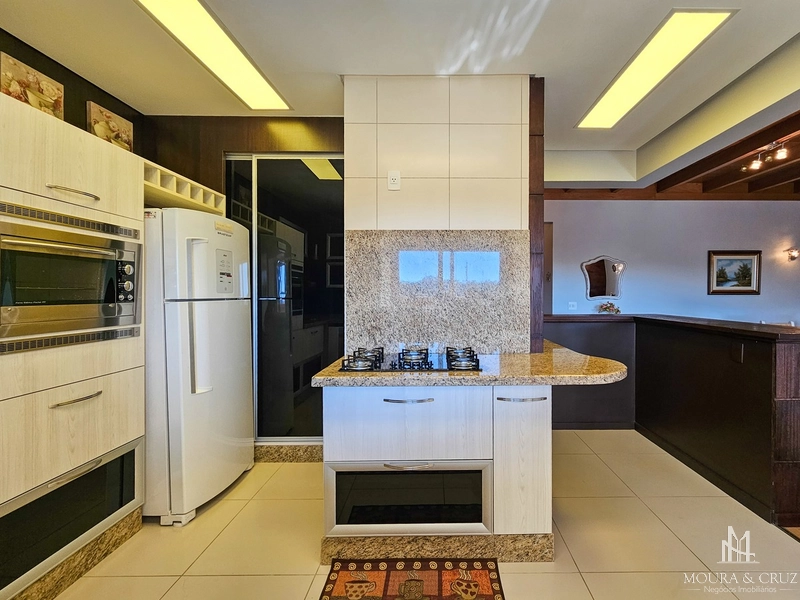 Apartamento 4 quartos mobiliado no Centro de Gramado: 9ª foto da galeria de imagens do imóvel