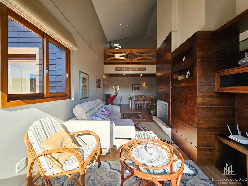 Apartamento 4 quartos mobiliado no Centro de Gramado: 3ª foto da galeria de imagens do imóvel