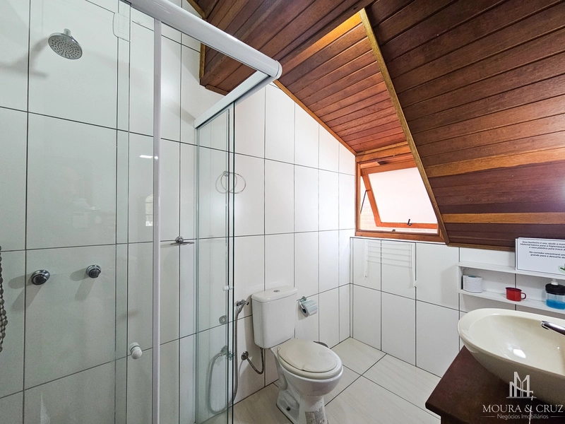 Casa 5 quartos no Bairro Planalto em Gramado: 34ª foto da galeria de imagens do imóvel