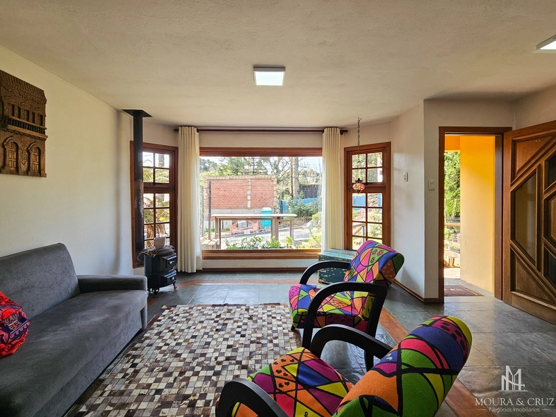 Casa 5 quartos no Bairro Planalto em Gramado: 3ª foto da galeria de imagens do imóvel