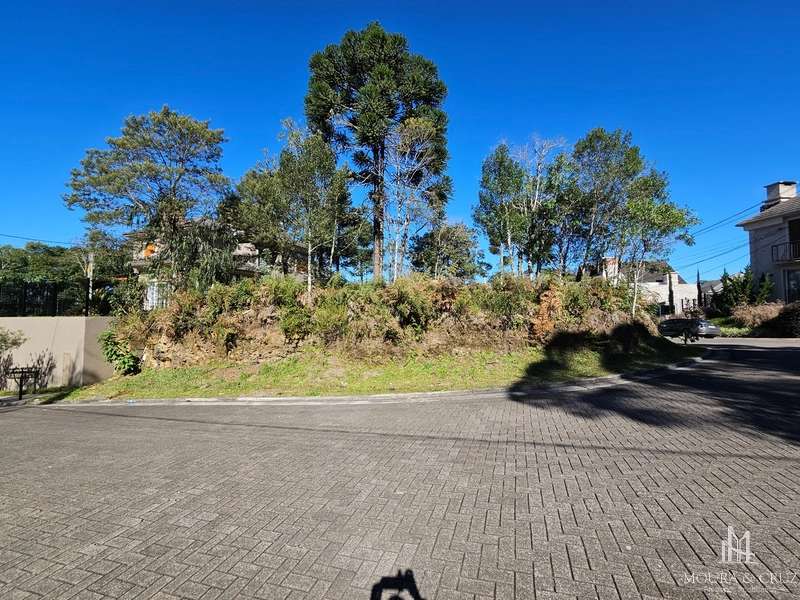 Terreno no Vivendas do Arvoredo em Gramado: 2ª foto da galeria de imagens do imóvel
