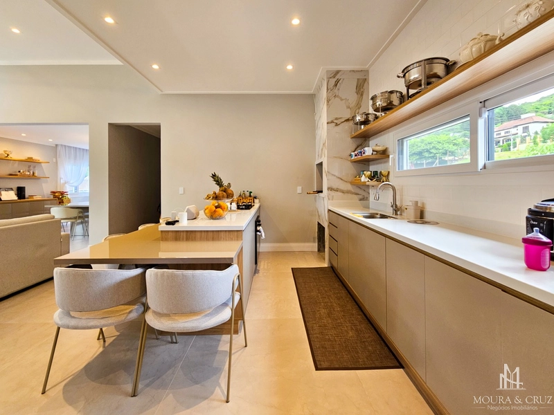 Casa 4 quartos mobiliada no Vale das Colinas em Gramado: 8ª foto da galeria de imagens do imóvel