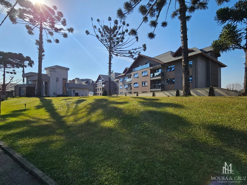 Terreno no Condomínio Altos Pinheiros em Canela: 1ª foto da galeria de imagens do imóvel