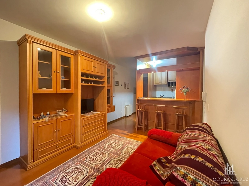 Apartamento JK semi mobiliado no Centro de Gramado: 1ª foto da galeria de imagens do imóvel