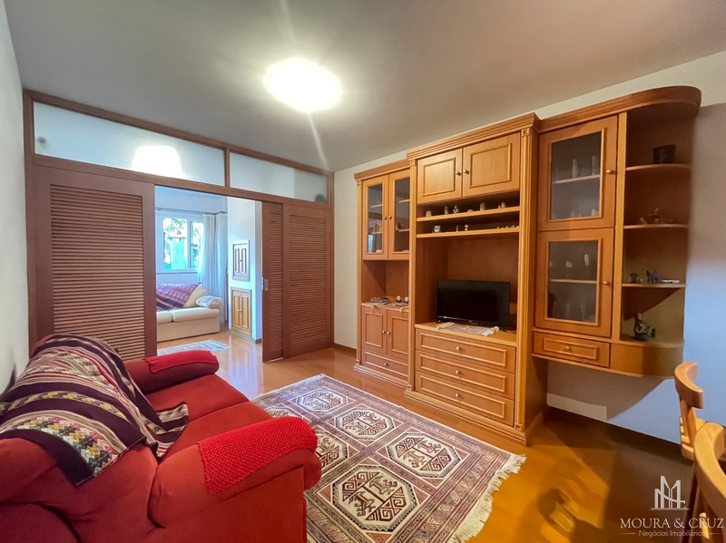 Apartamento JK semi mobiliado no Centro de Gramado: 3ª foto da galeria de imagens do imóvel