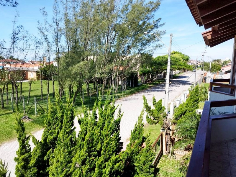 Duplex em Xangri-lá: 4ª foto da galeria de imagens do imóvel