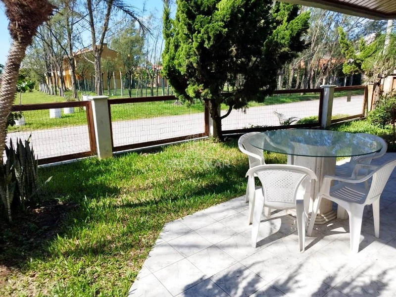 Duplex em Xangri-lá: 6ª foto da galeria de imagens do imóvel