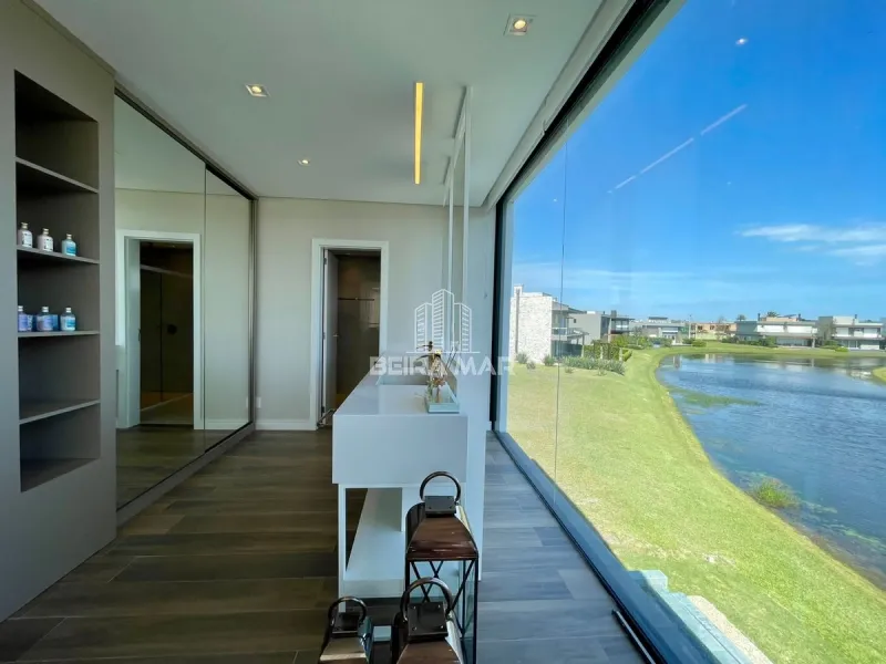 Sobrado de Luxo à Venda - Beira Lago: 40ª foto da galeria de imagens do imóvel