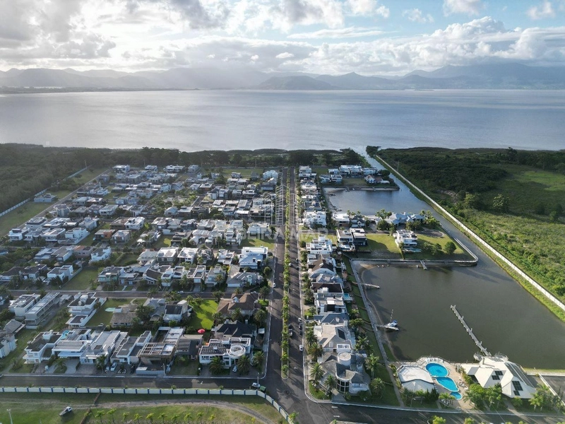 Luxuosa Casa à Venda – 243m² de Puro Conforto e Sofisticação!: 66ª foto da galeria de imagens do imóvel