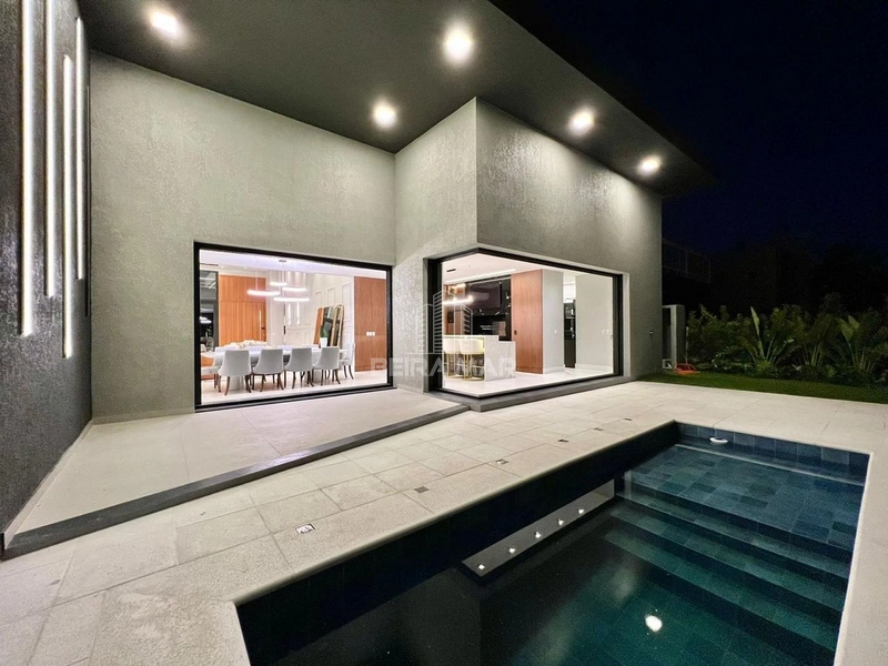 Luxuosa Casa à Venda – 243m² de Puro Conforto e Sofisticação!: 59ª foto da galeria de imagens do imóvel