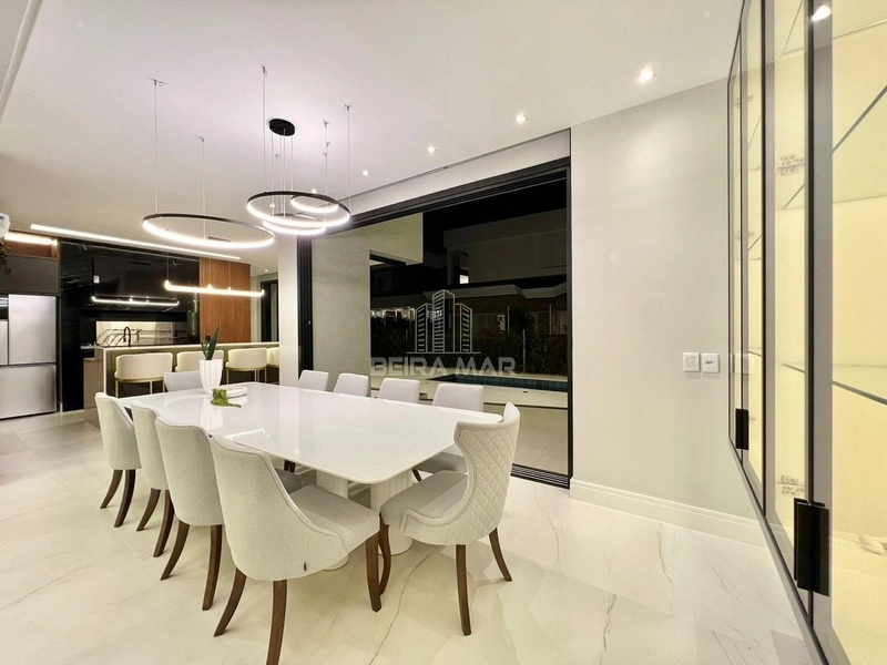 Luxuosa Casa à Venda – 243m² de Puro Conforto e Sofisticação!: 19ª foto da galeria de imagens do imóvel