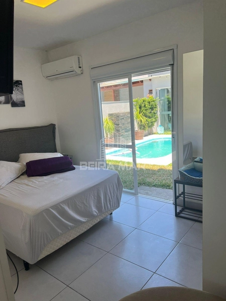 Casa 4 dormitórios a 3 quadras do mar: 16ª foto da galeria de imagens do imóvel