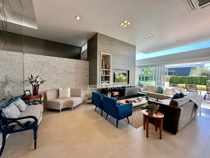 Linda casa com vista para o lago, infraestrutura completa.: 43ª foto da galeria de imagens do imóvel