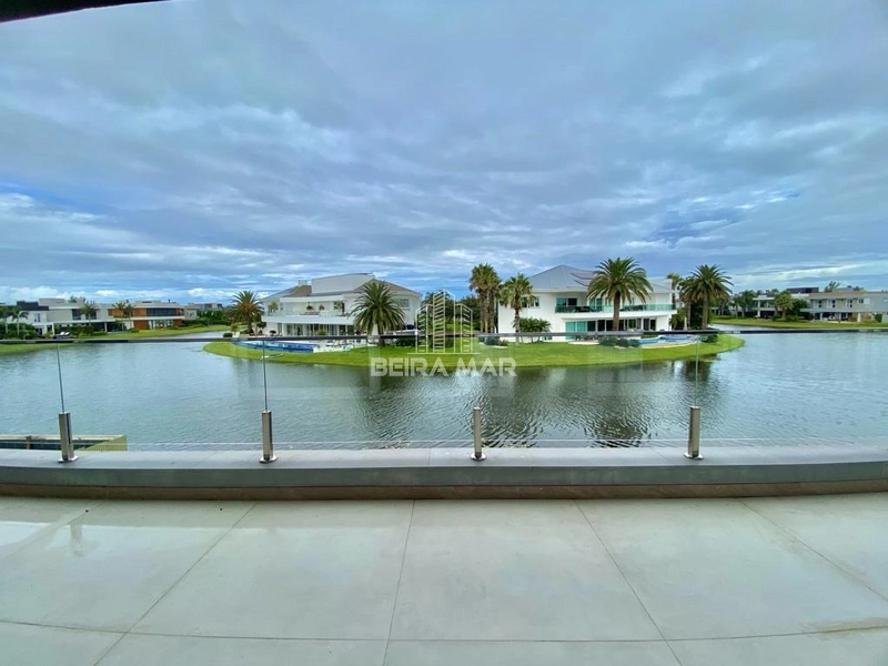 Fantástico sobrado decorado beira lago, impecável.: 45ª foto da galeria de imagens do imóvel
