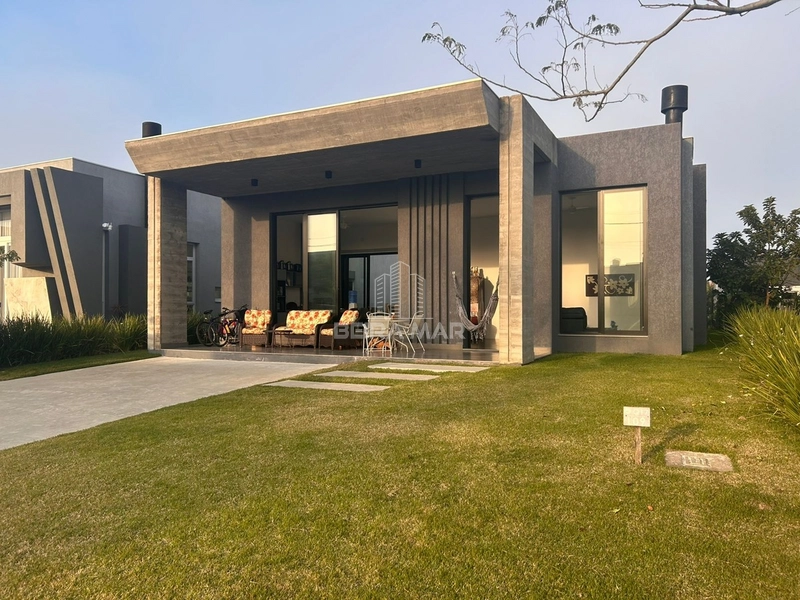 Casa mobiliada e decorada no Condomínio Dubai — Quadra 17, Lote 09 |: 18ª foto da galeria de imagens do imóvel