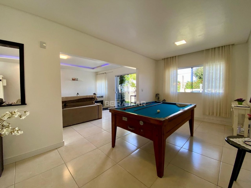 CASA COM 3DORM EM XANGRI-LÁ: 6ª foto da galeria de imagens do imóvel