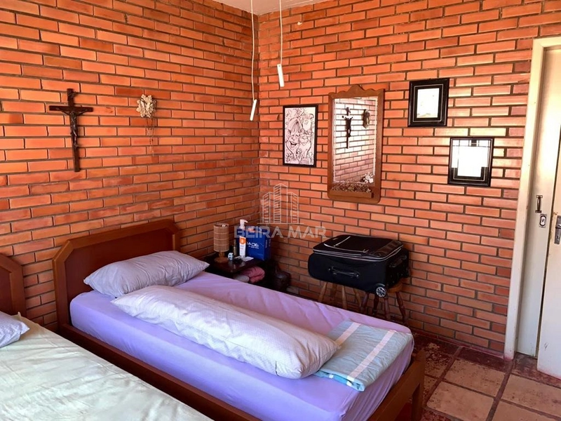 Casa Exclusiva à Venda em Xangri-Lá – Espaço, Conforto e Lazer: 8ª foto da galeria de imagens do imóvel