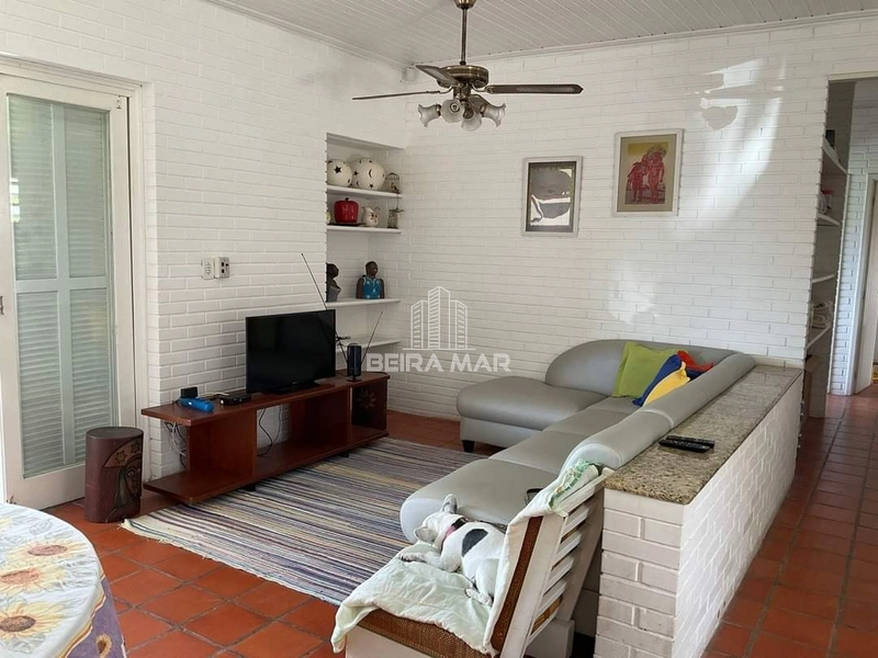 Bela casa ampla e mobiliada em Atlântida!: 5ª foto da galeria de imagens do imóvel