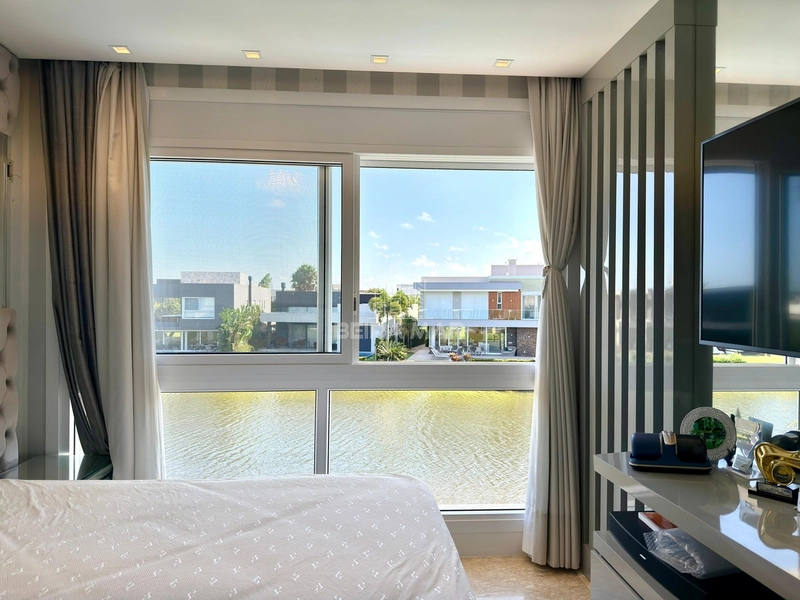 Casa no Condomínio Enseada – Beira Lago: 13ª foto da galeria de imagens do imóvel