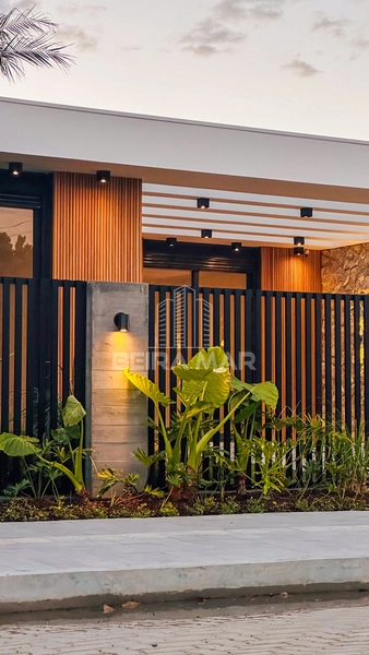 Casa nova e sofisticada em Atlântida: 17ª foto da galeria de imagens do imóvel
