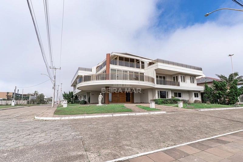 Mansão em Atlântida: 22ª foto da galeria de imagens do imóvel