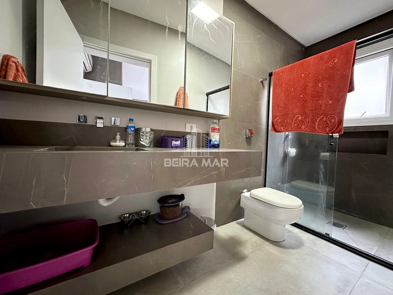 Casa de Esquina em Atlântida: 2ª foto da galeria de imagens do imóvel